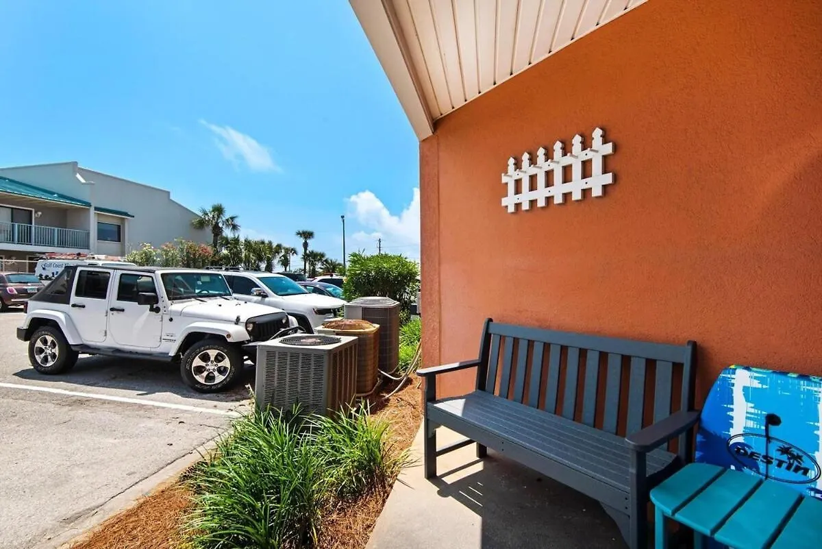Ground Floor Coastal Condo-Beach Service Included Destin United States