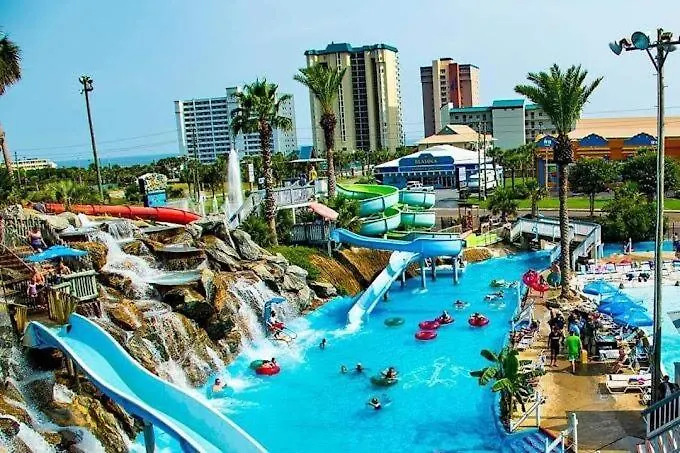 Holiday home Ground Floor Coastal Condo-Beach Service Included Destin