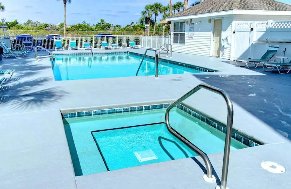 Ground Floor Coastal Condo-Beach Service Included Destin United States